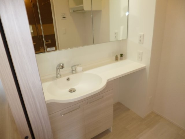 メゾン　ボヌールの独立洗面台|シャンプードレッサー