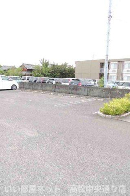 【駐車場】 | エスト・モンターニュ