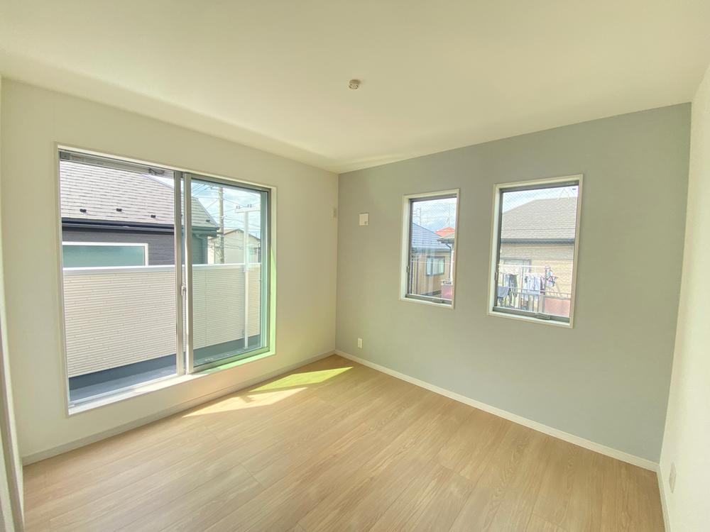 泉区中田東４丁目　新築戸建　5680万円の洋室