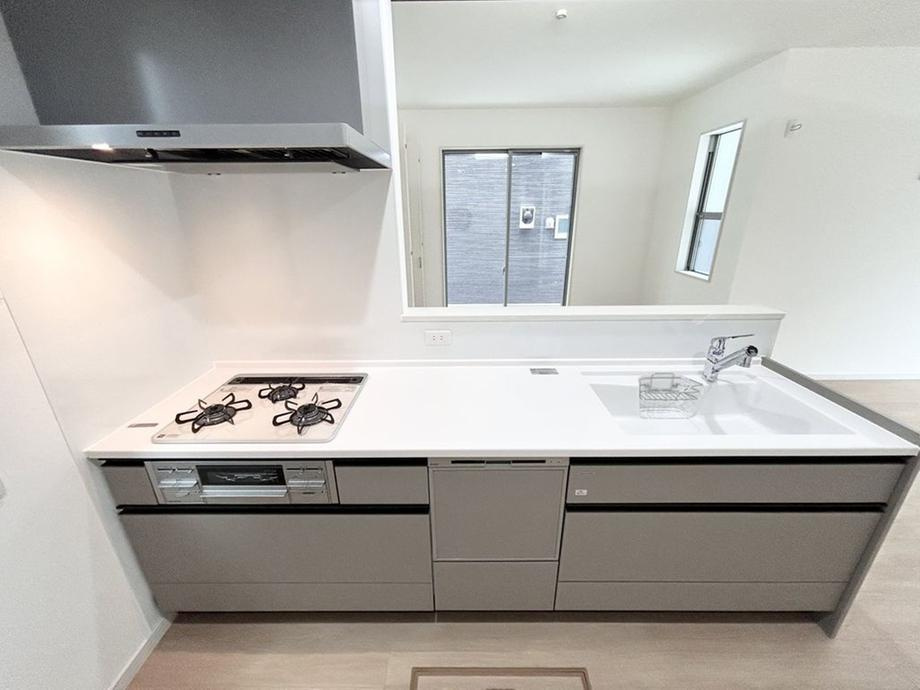 泉区中田東４丁目　新築戸建　5680万円のキッチン