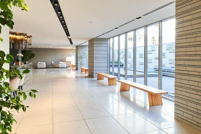 港区南青山６丁目の賃貸マンションのロビー| 