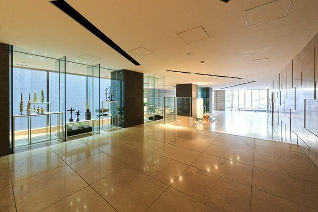 港区南青山６丁目の賃貸マンションのロビー| 