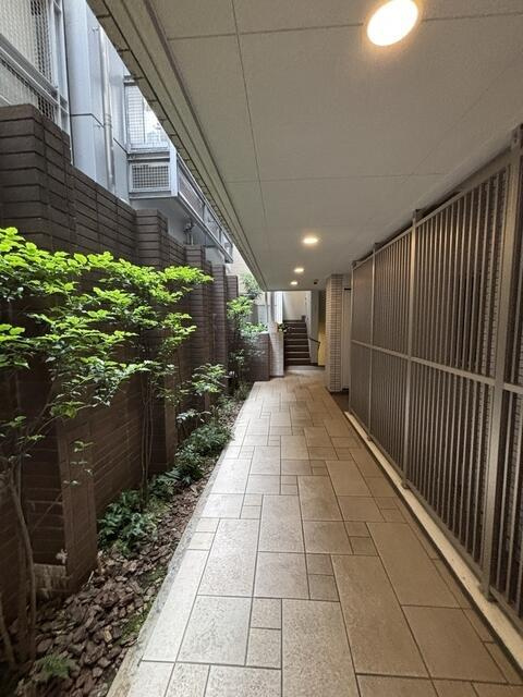 港区南青山２丁目の賃貸マンションのロビー| 