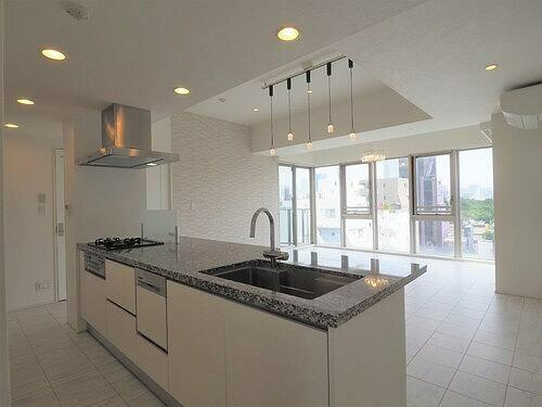 港区南青山２丁目の賃貸マンションのロビー| 