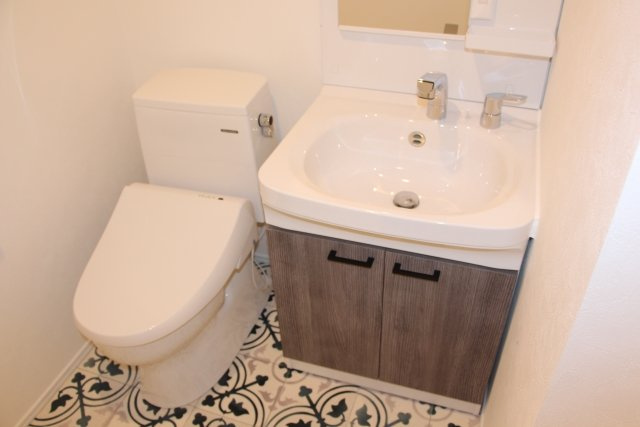 大田区大森東２丁目のアパートの洗面所