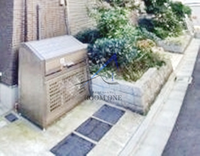 ユーズジャルダンⅡのその他共用部分|敷地内ゴミ置き場です。