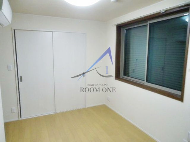 ユーズジャルダンⅡの居間・リビング|洋室のお部屋です。