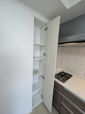 【収納】 | イニシアブランなんば | イニシアブランなんば　物入