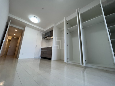 【寝室】 | イニシアブランなんば | イニシアブランなんば　洋室