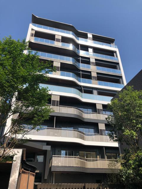 港区南青山３丁目の賃貸マンションの外観| 