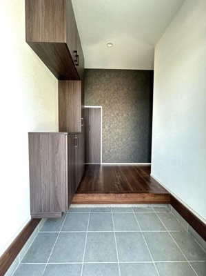 【玄関】 | 周南市新清光台1丁目戸建