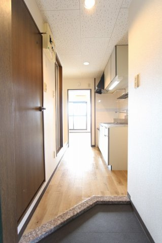 メルヴェーユ小幡Ⅱの玄関|同物件の参考写真です。