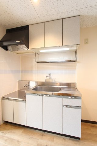 メルヴェーユ小幡Ⅱのキッチン|同物件の参考写真です。