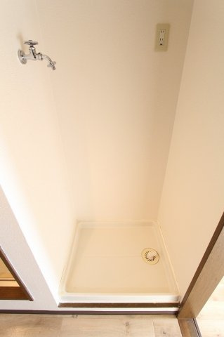 メルヴェーユ小幡Ⅱの洗面所|同物件の参考写真です。