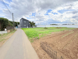 【前面道路含む現地写真】 | 坂戸市小山　建築条件なし売地　東武東上線『坂戸駅』バス17分　【入西小学区】