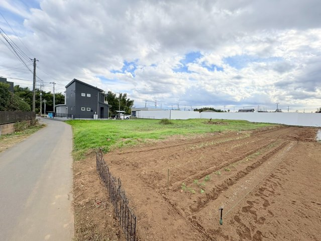 坂戸市小山　建築条件なし売地　東武東上線『坂戸駅』バス17分　【入西小学区】の外観
