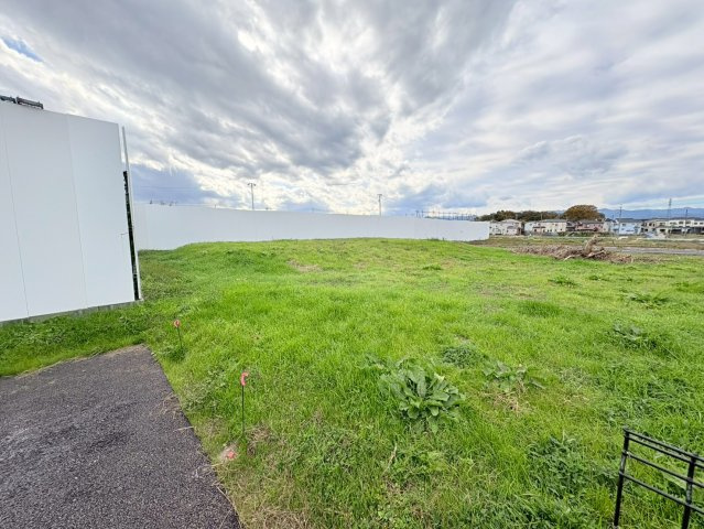 坂戸市小山　建築条件なし売地　東武東上線『坂戸駅』バス17分　【入西小学区】の外観