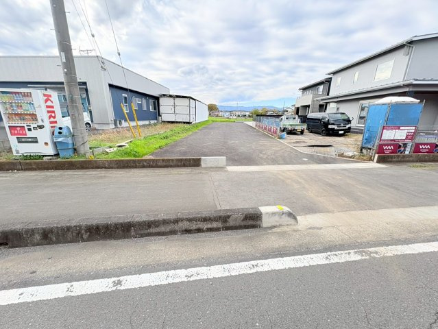 坂戸市小山　建築条件なし売地　東武東上線『坂戸駅』バス17分　【入西小学区】の外観