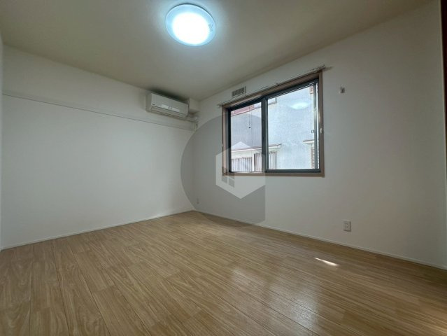 ラシーネ若江の寝室