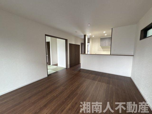 小田原市栢山　新築一戸建ての居間・リビング|おしゃれなリビングです