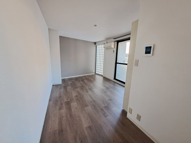 ベルフィーユNARUOの居間・リビング