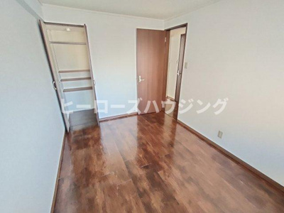 【洋室】 | ハイツ泉ヶ丘