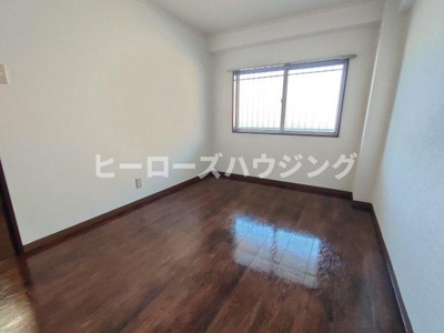 【洋室】 | ハイツ泉ヶ丘