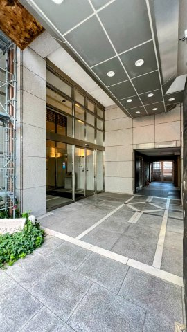 夙川グランドハイツのエントランス