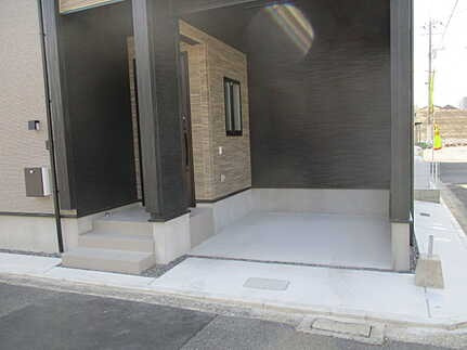 広島市佐伯区美の里2丁目　新築一戸建て(全2棟)の駐車場