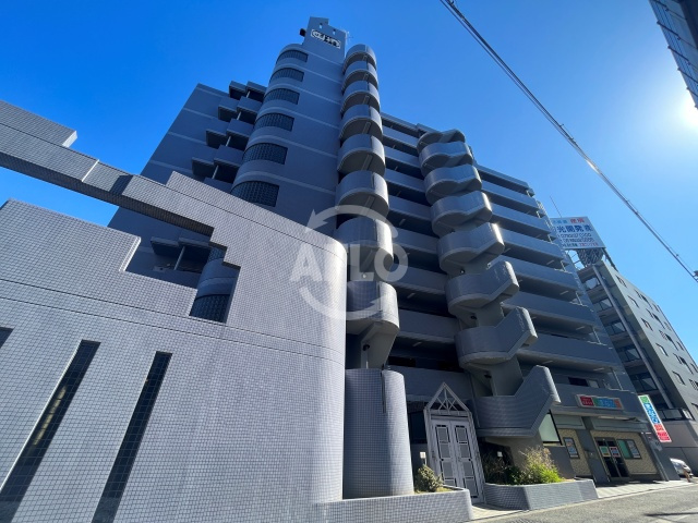 メゾンリリア―ル貮番館