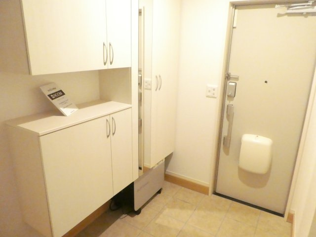 D-room中州の玄関