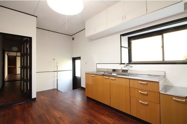 一宮市今伊勢町戸建てのキッチン