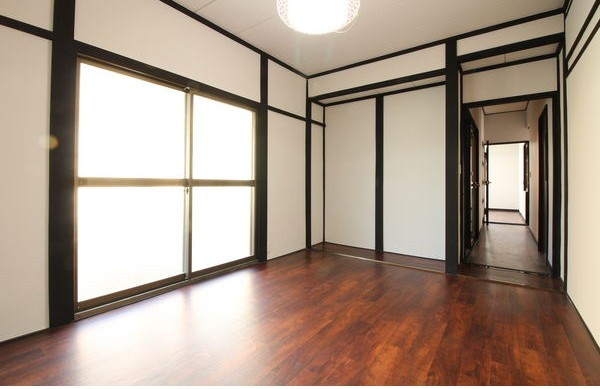 一宮市今伊勢町戸建ての洋室