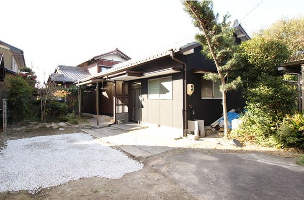 一宮市今伊勢町戸建ての駐車場