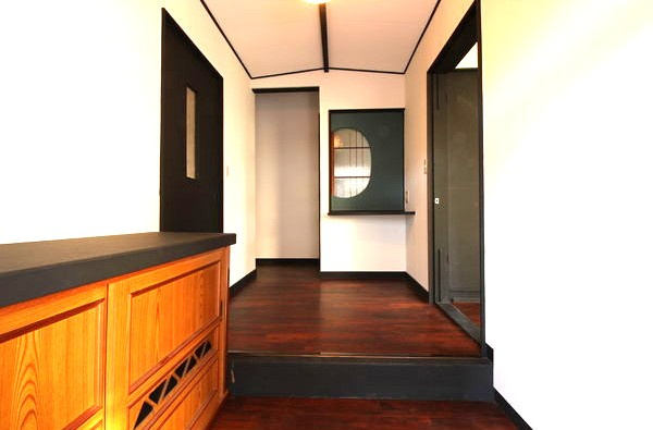 一宮市今伊勢町戸建ての玄関