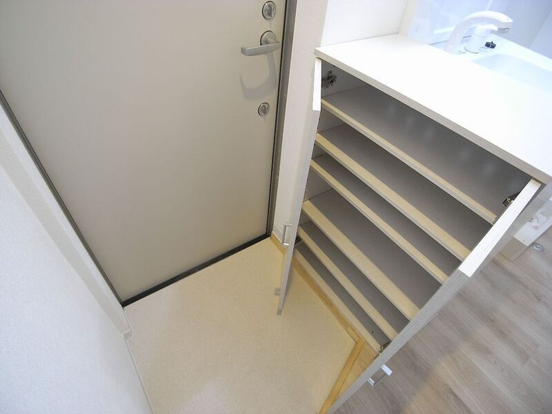 板橋区小茂根１丁目のアパートの玄関