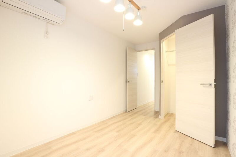 板橋区小茂根１丁目のアパートの居間・リビング