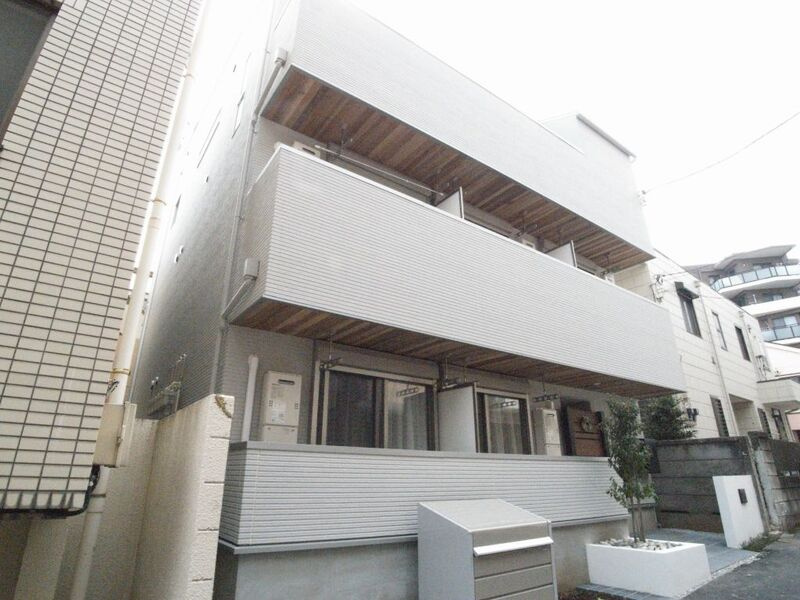 板橋区小茂根１丁目のアパートの外観