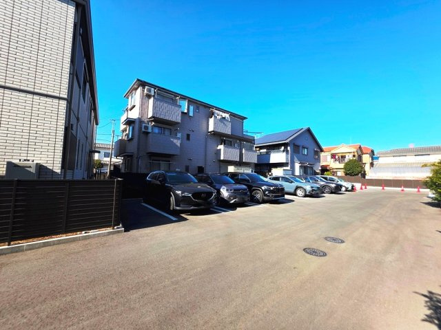 【駐車場】