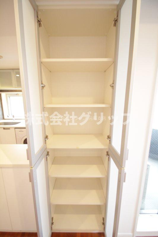 ドゥーエ横濱桜木町の収納