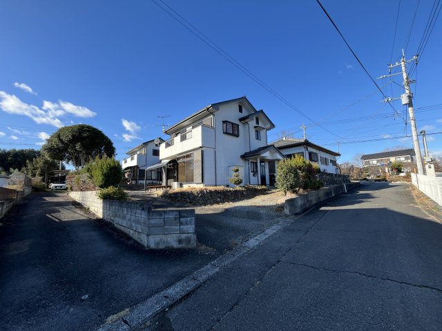 【前面道路含む現地写真】 | 児玉郡神川町大字新里　中古戸建