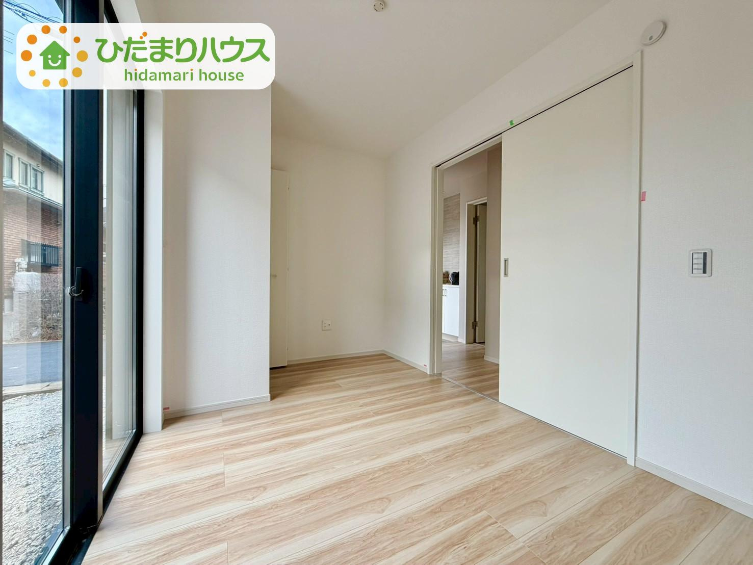 野田市山崎22期　新築戸建　1号棟の洋室|リビング横には、お子様の遊び場にもなる洋室が隣接。