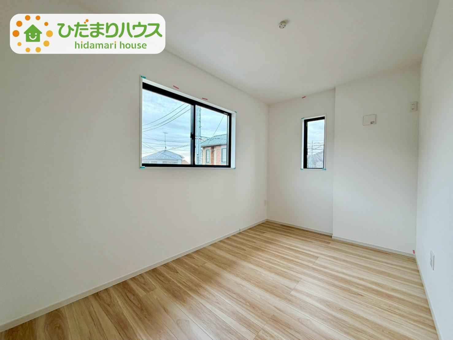 野田市山崎22期　新築戸建　1号棟の洋室|机にベットを置けば子供部屋の完成です！					
