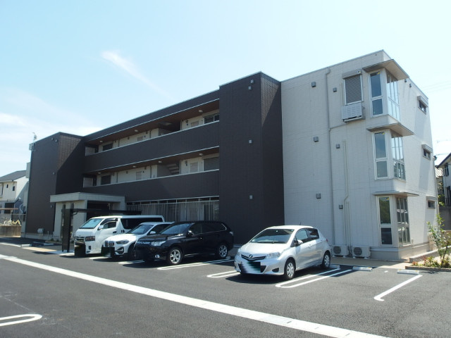 ビューテラス竜美の駐車場