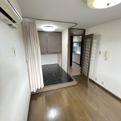 【居間・リビング】 | キャッスル彦根