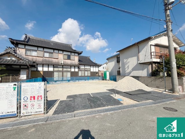 加古郡播磨町宮北　新築一戸建ての外観|周辺は落ち着いた街並みの住宅地！子育てがしやすい住環境です！まだ未完成ですが、現地でしかわからない事もございます。是非一度ご覧ください。