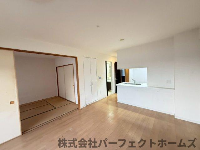 【居間・リビング】の画像