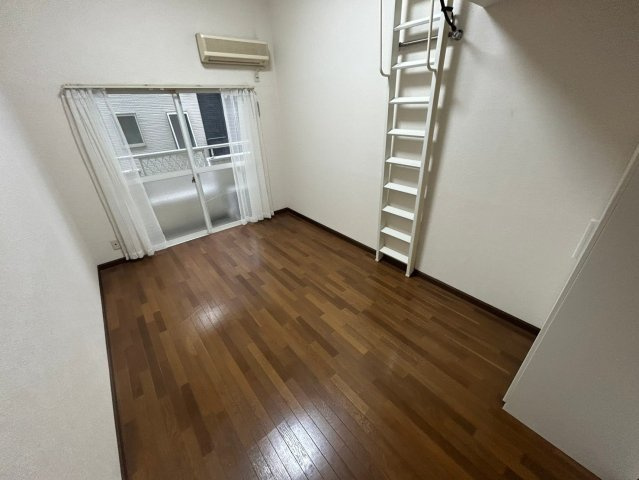 アミティエ山手の居間・リビング