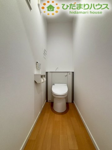 寄居町寄居　中古一戸建てのトイレ