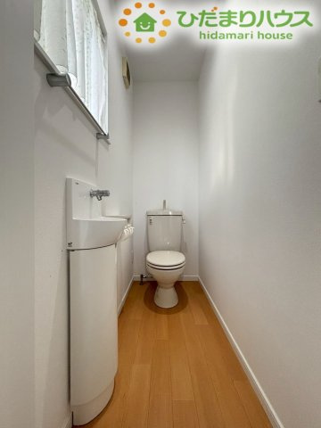 寄居町寄居　中古一戸建てのトイレ